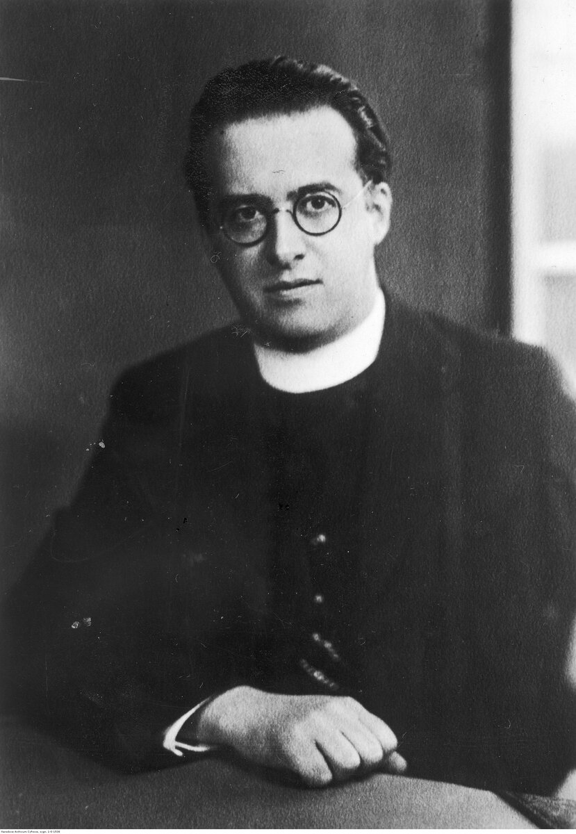 Леметр.