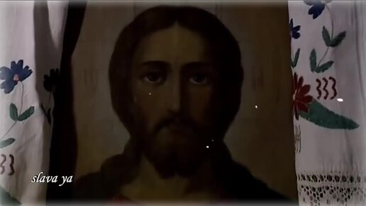 Дева мария глаза. Юлия березова ноты. Слезы катились на икону. Лик богородицы. Катиться слеза в храме.