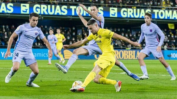    Игровой момент в матче "Вильярреал" - "Барселона"© пресс-служба клуба "Вильярреал"