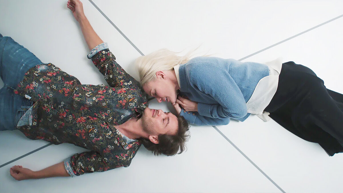 Фильм "Безупречная комната" 2022