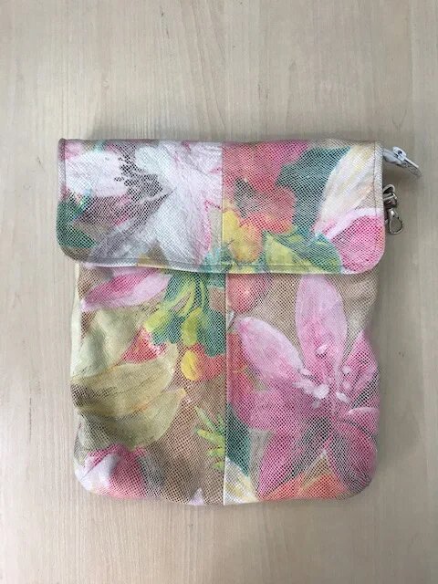 Пошив кожаной сумки "Жанелль-34" из двух старых сумок заказчицы. Ателье Ирины Берзиной.