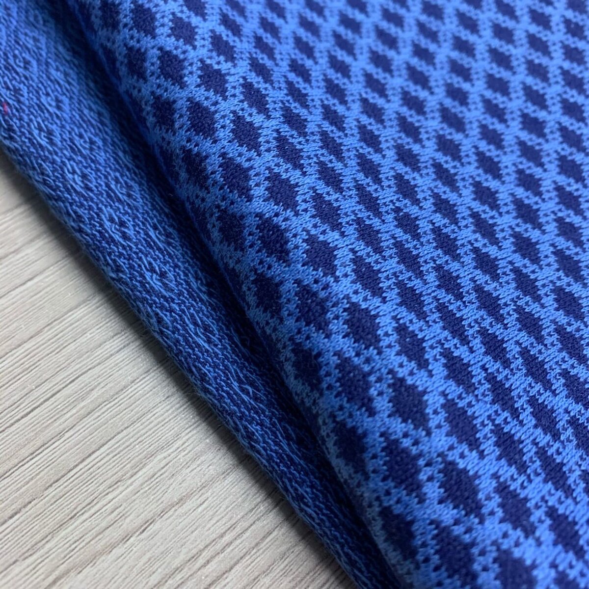 жаккардовое трикотажное полотно. жаккардовое трикотажное полотно. ткань жаккард трикотажный. трикотажный жаккард. трикотажный жаккард.