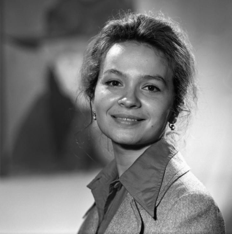 Маша белкина актриса. Наталья рычагова. Наталья рычагова. Рычагова фильм офицеры. Наталью рычагову.