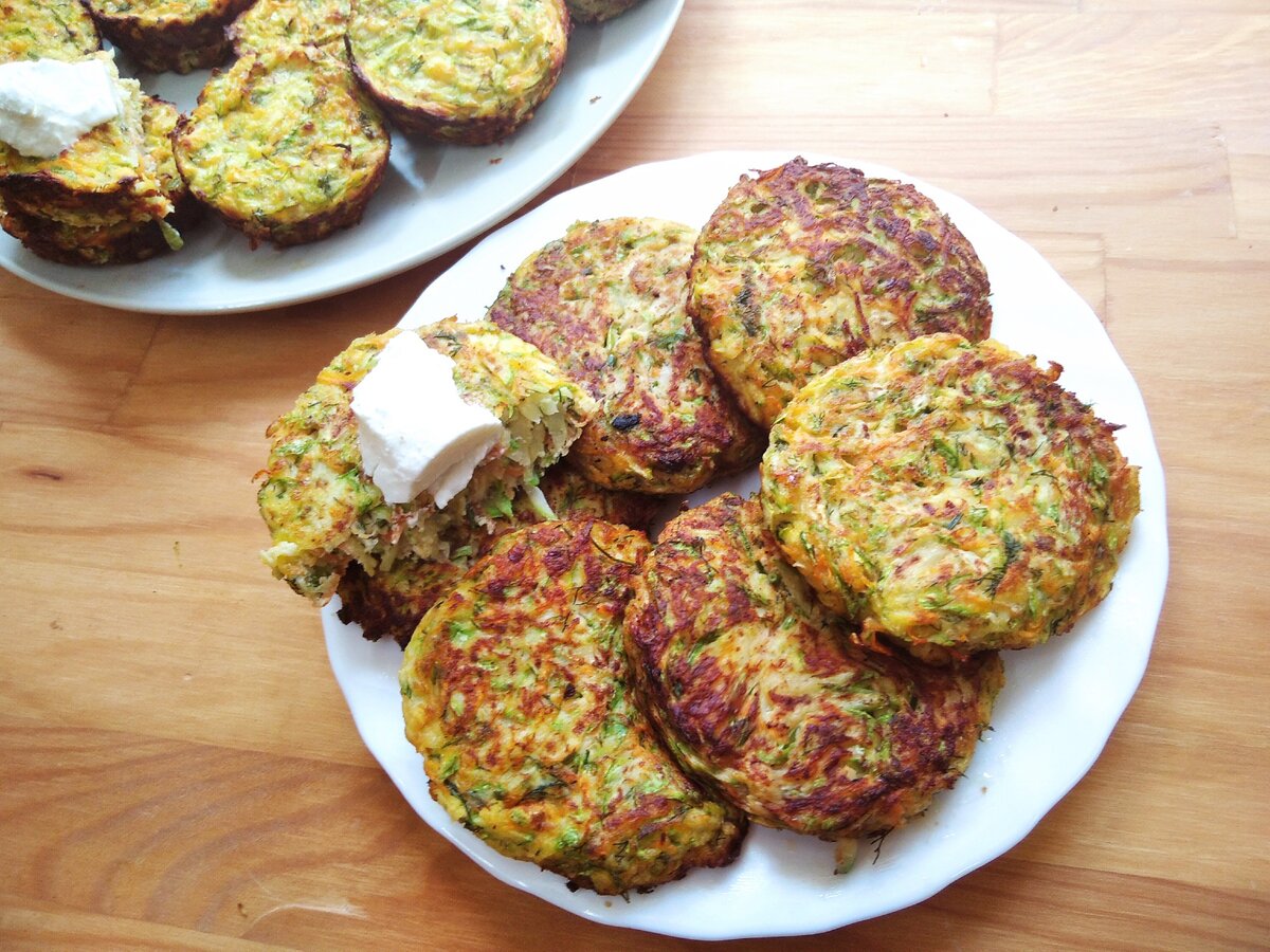 Вкусный Рецепт: Оладьи в духовке из кабачка и яблока