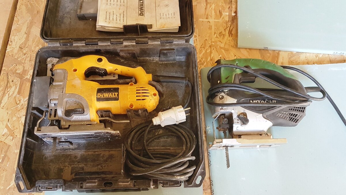 Мощность одинаковая но цена разная