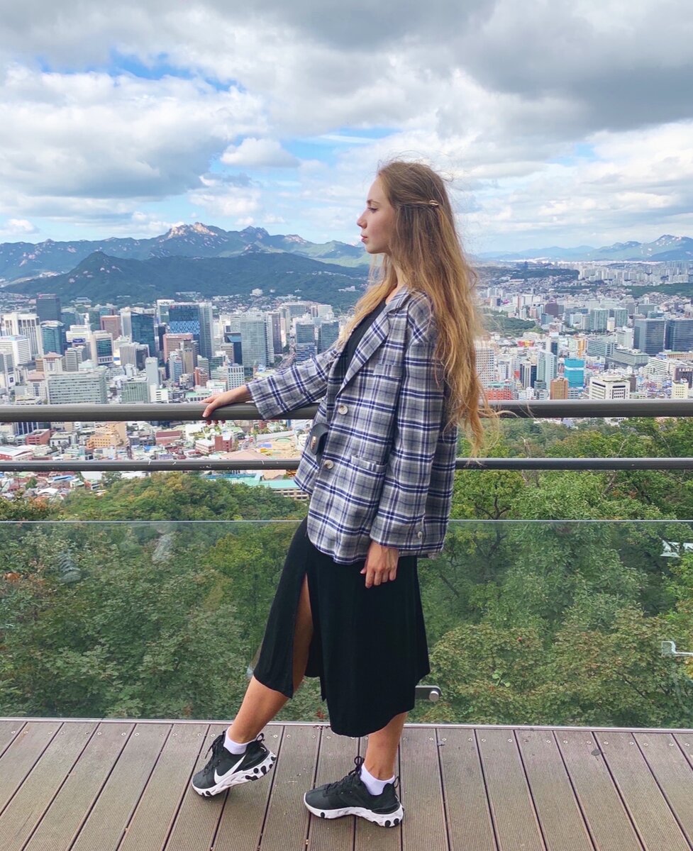 Тут я восхищаюсь Сеулом, радуюсь жизни и не знаю, что меня ожидает вечером😂