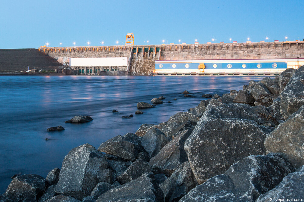 Плотина Богучанской ГЭС. Красноярский край   