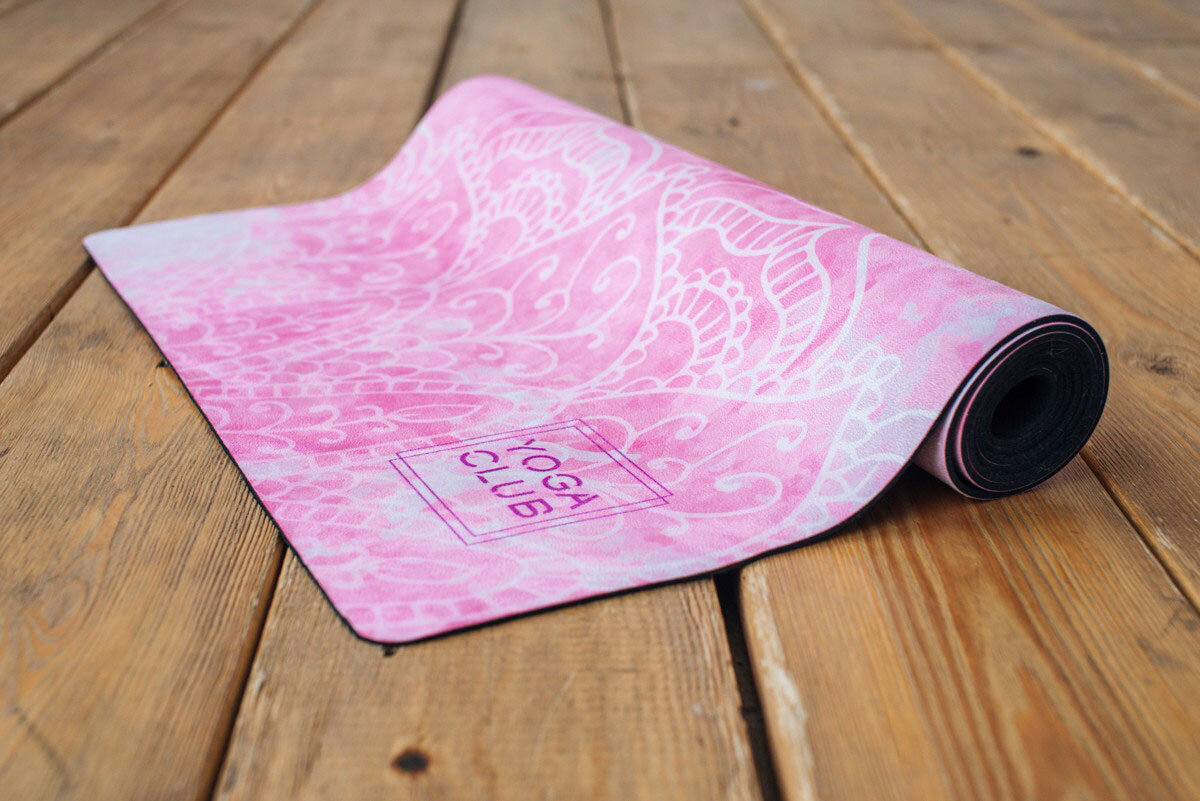 Коврик из каучука https://yandex.ru/images/search?text=коврик%20для%20йоги%20каучук&from=tabbar&p=1&pos=72&rpt=simage&img_url=https%3A%2F%2Fnewyog.ru%2Fupload%2Fiblock%2Fdd5%2Fdd5bc33e6b94c8fe5cd8771a644e773e.jpg