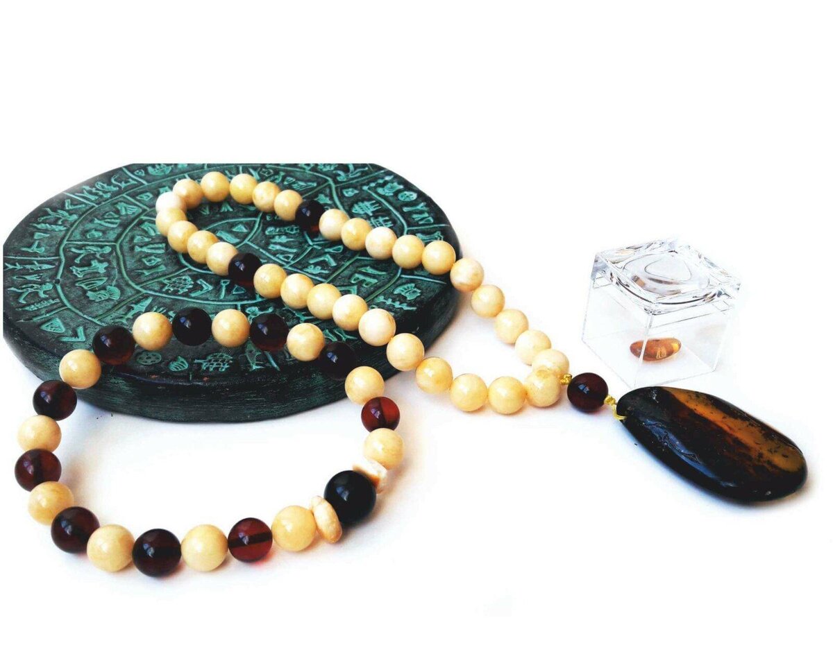 Мужские подарки из янтаря