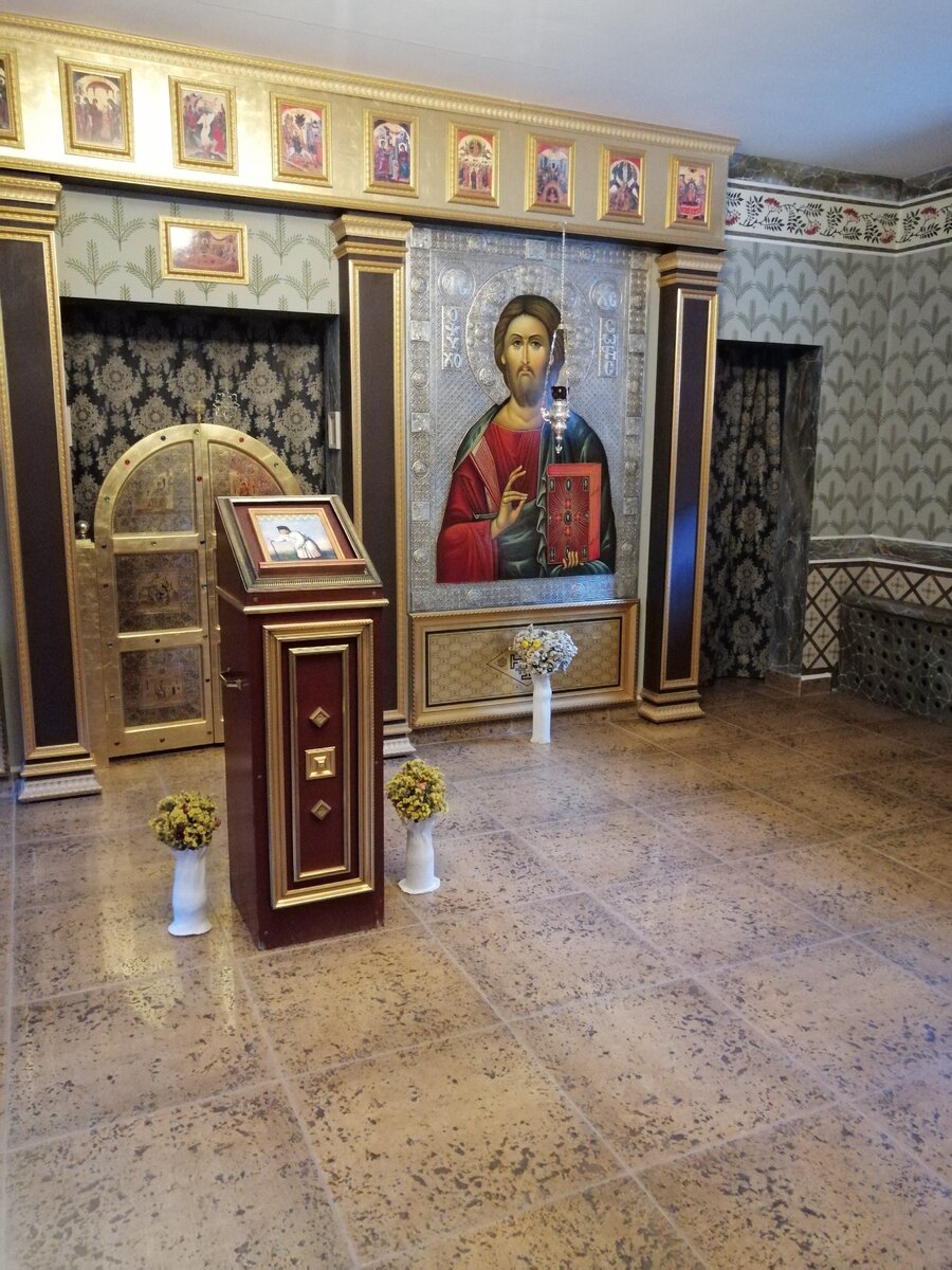 Пусть Бог подарит вдохновенье в трудах духовных и земных, и сохранит вас в попеченьи у светлых Ангелов своих!.. 