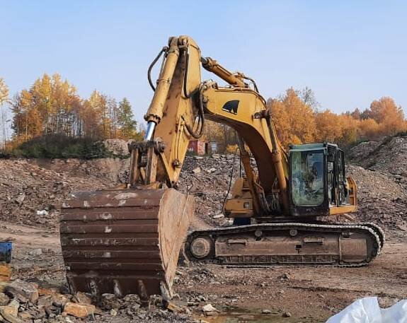 Экскаватор CATERPILLAR 330C, 36 тн, наработка 9300 м/ч, в России с 2015 года, вывезен из Европы