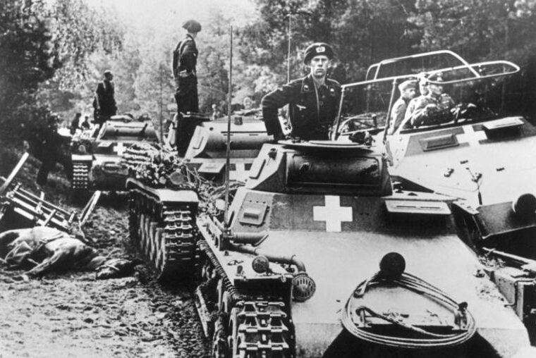 белый крест. 1939 год. Фото из интернета.