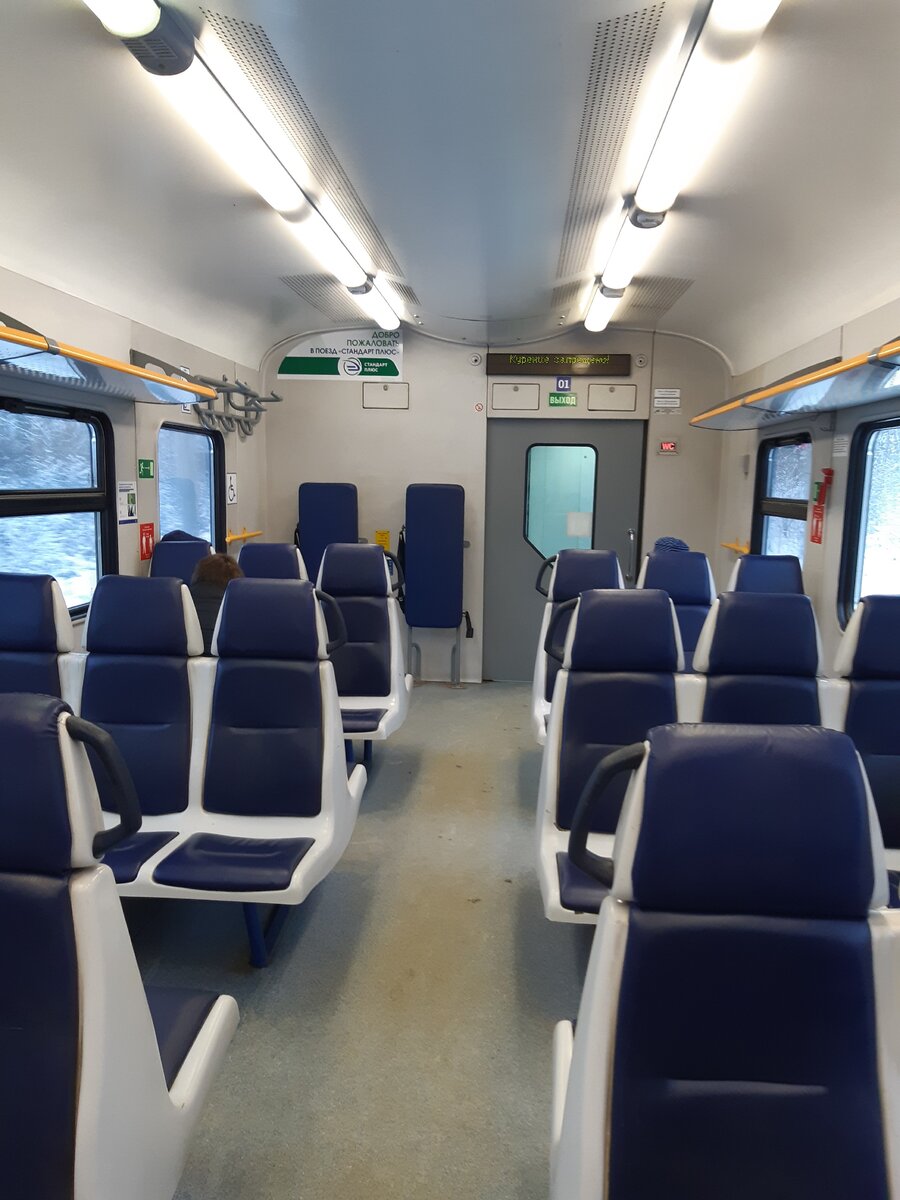 "Живу" в электричках с неполных 15 лет - с тех пор, как поступила в музыкальное училище