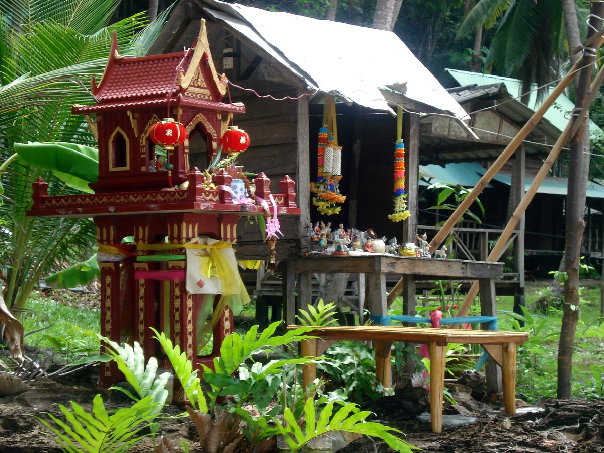 домик духов в таиланде