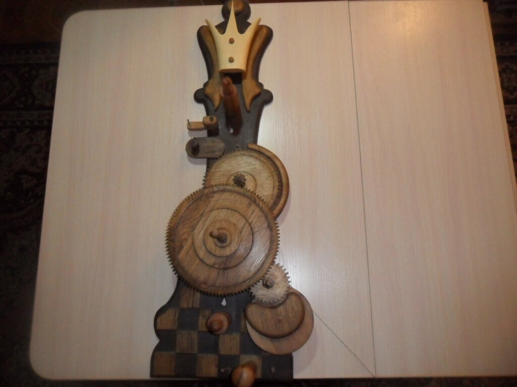 Современные деревянные настольные часы