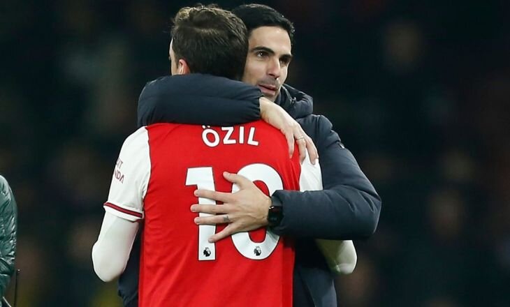 На официальном сайте "Арсенала" появилась информация о том, что переход полузащитника Месута Озила в "Фенербахче" состоялся.