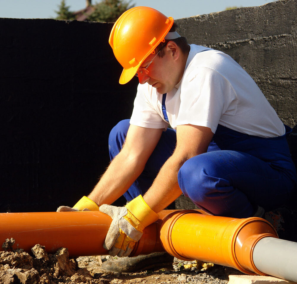 Монтажник технологических труб. Монтажник наружных трубопроводов. Монтажник наружных трубопрово. Монтажник наружных трубопроводов минск. Промышленная шлифовка металла.