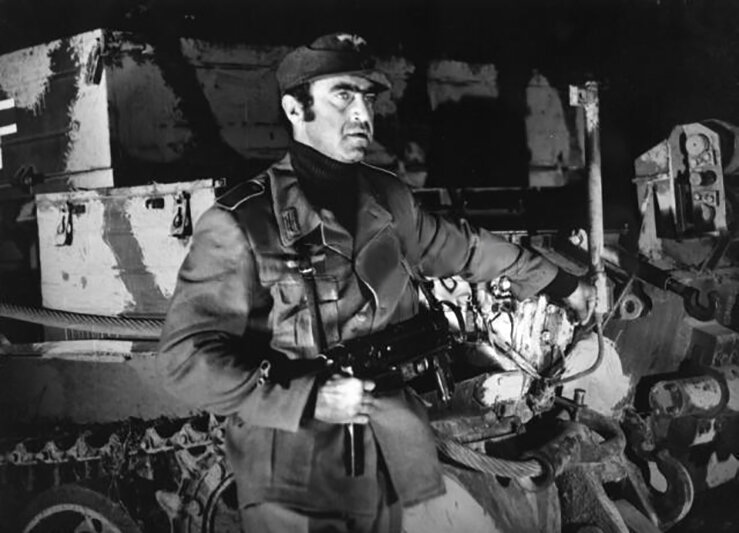 Кадры из фильма "Отряд особого назначения"