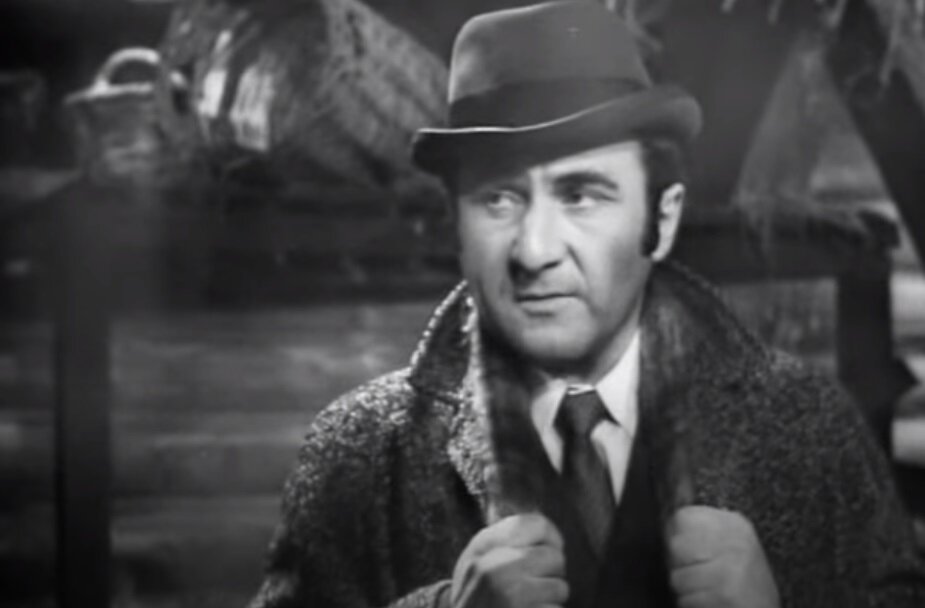 Леонид Каневский в серии "Побег", где его персонажу, изначально, суждено было погибнуть