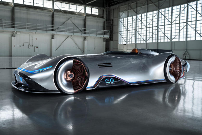 
В ближайшие несколько лет в линейке электромобилей Mercedes-Benz EQ появится еще несколько вариантов. Для энтузиастов хорошей новостью является то, что Mercedes продемонстрировал готовность выпустить высокопроизводительные версии AMG этих электрических моделей. Это заставило нас задуматься - как будет выглядеть будущая версия EQ одного из лучших AMG, в частности AMG GT? Это брутальное купе всегда отличалось мощными двигателями V8, но мы все равно попытались разработать электрический AMG GT EQ.