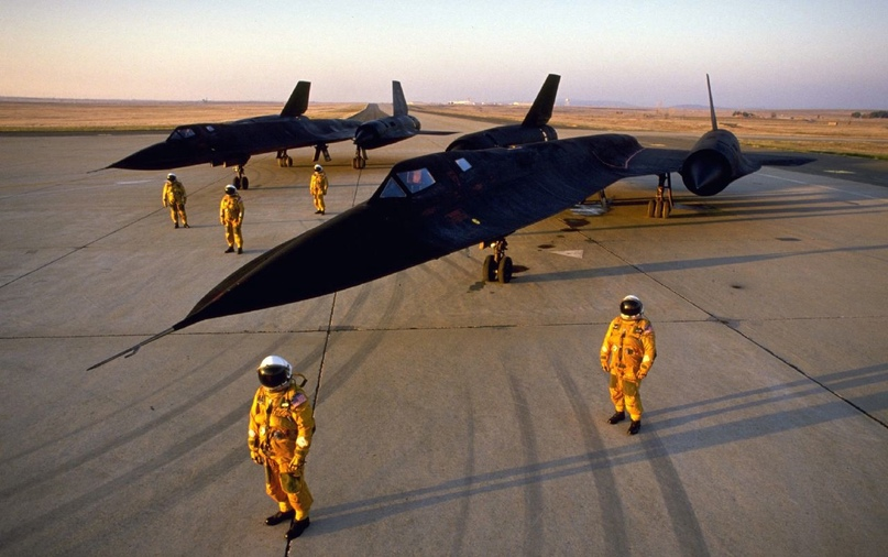 SR-71 Blackbird и пилоты перед взлетом