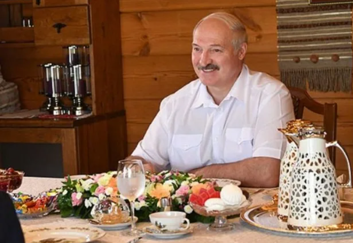 Лукашенко