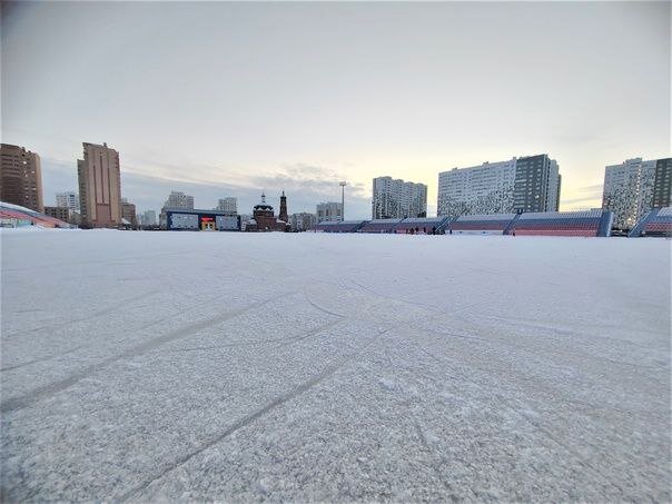    В новогодние праздники оренбуржцы могут покататься на коньках, лыжах и сноуборде Кристина Просвиркина