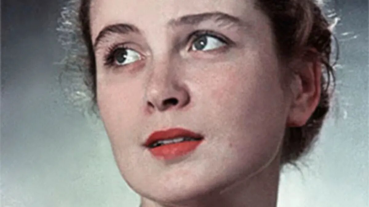 В 38 лет Изольда Извицкая умерла от голода и алкогольной интоксикации. Фото: Сантьяга/www.kino-teatr.ru