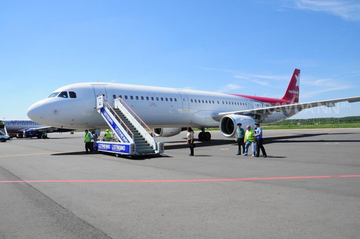 кондуктор стюардесса омск. сантьяго эйрлайнс 513. рейсами правды. тайна рейса 914 самолет. рейсами правды.