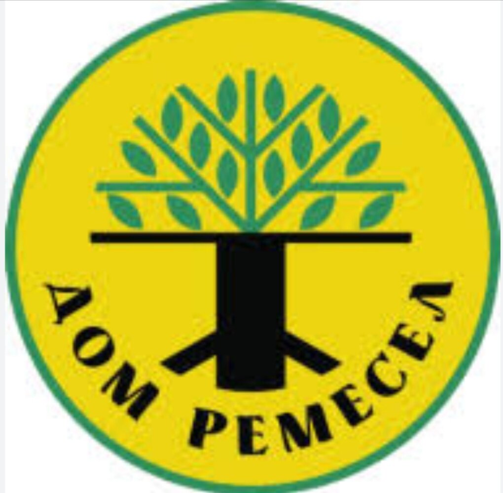 Логотип Мурманского Дома ремёсел. Официальное название - Отдел народного искусства и ремёсел. Школа ремёсел. Кроме многочисленных курсов разных видов рукоделия и мастер классов, здесь в течение всего года готовят и проводят различные тематические и авторские выставки, мероприятия, посвященные народным традициям, народные ярмарки. 