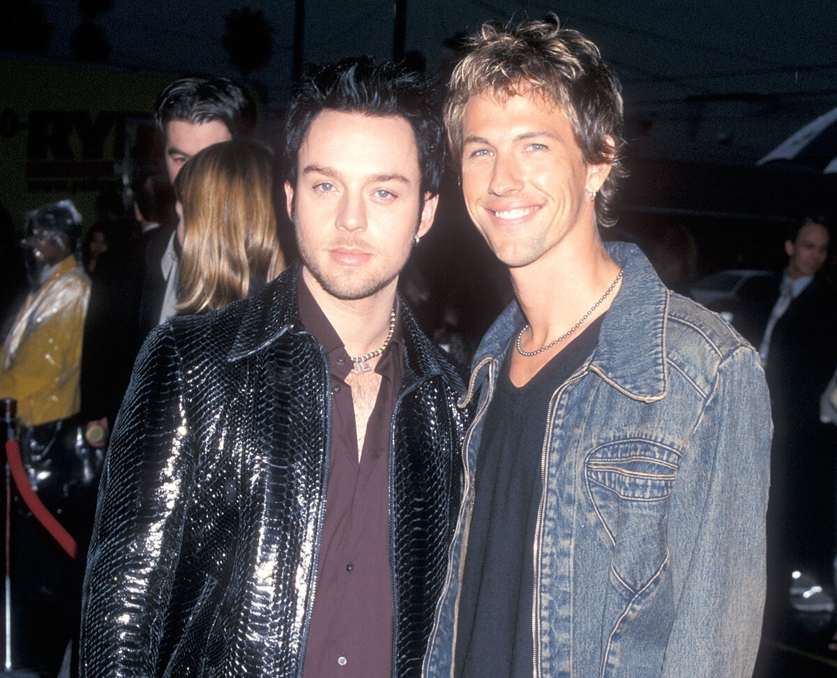 Участники австралийского дуэта Savage Garden: Даррен Хейз (слева) и Дэниел Джонс (справа)