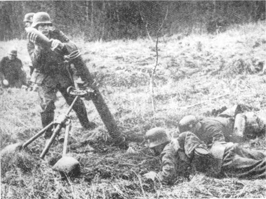 120 Мм миномет вермахта. Немецкий 105-мм миномет 10 cm Nebelwerfer 40. Миномёты второй мировой войны 120мм. Немецкий 120 мм миномет.