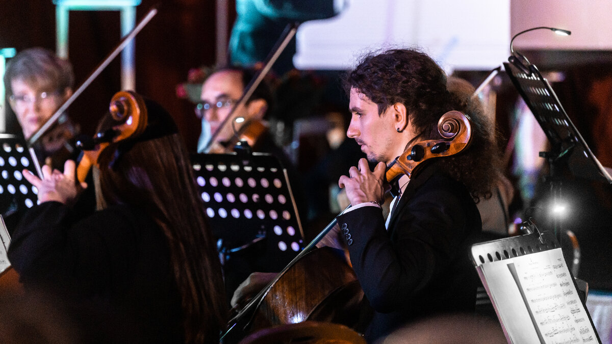 "Вечер с оркестром" в Особняке Елисеевых