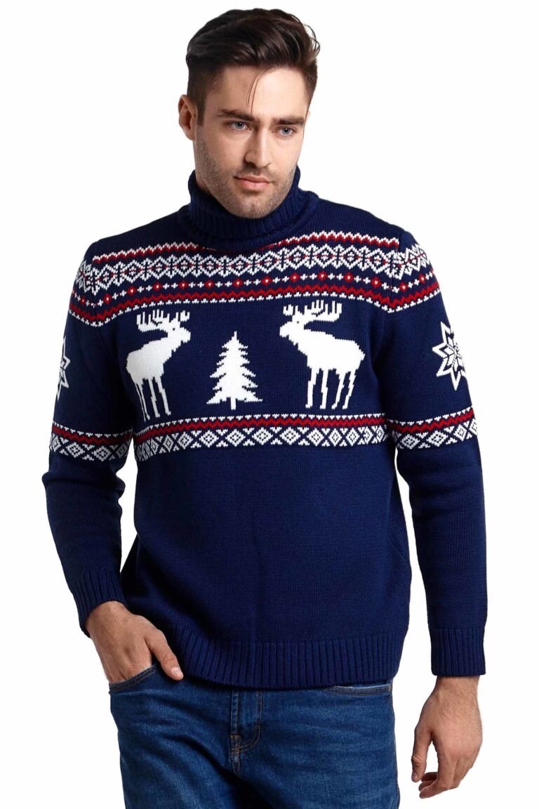 Предновогодняя распродажа свитеров с оленями