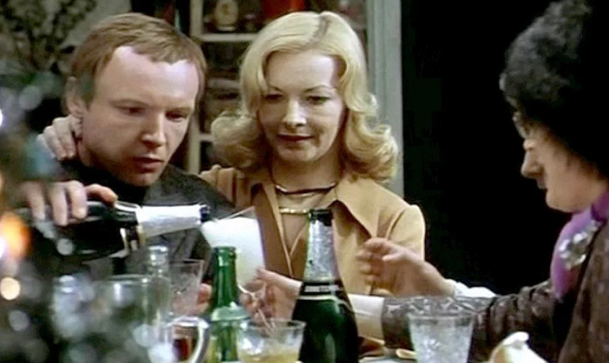 Кадр из к/ф «Ирония судьбы, или С легким паром!»