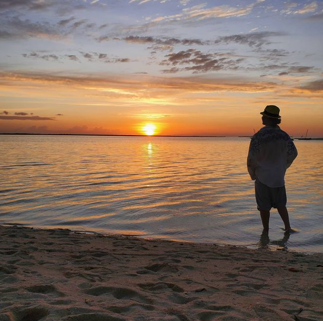 Тарзан сбежал от пандемии в Танзанию
