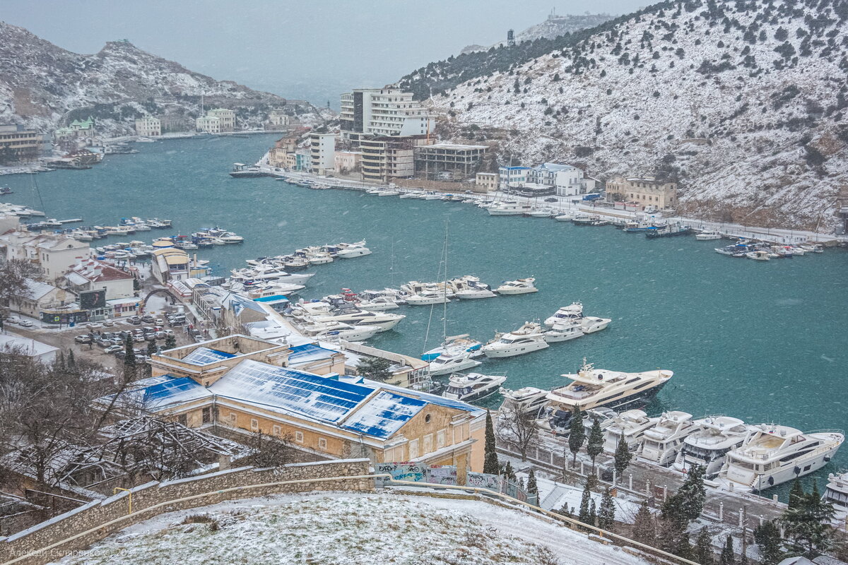 Вид на балаклавскую бухту