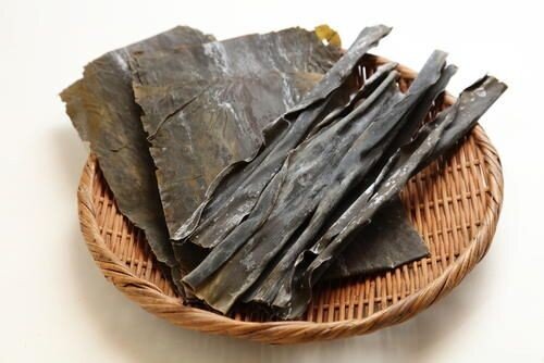 Водоросли Konbu