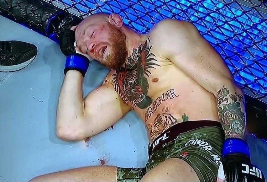 Конор МакГрегор в накауте на ufc 257