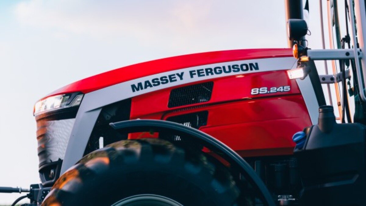 Фото: Официальный сайт Massey Ferguson Новый трактор Massey Ferguson серии 8S
