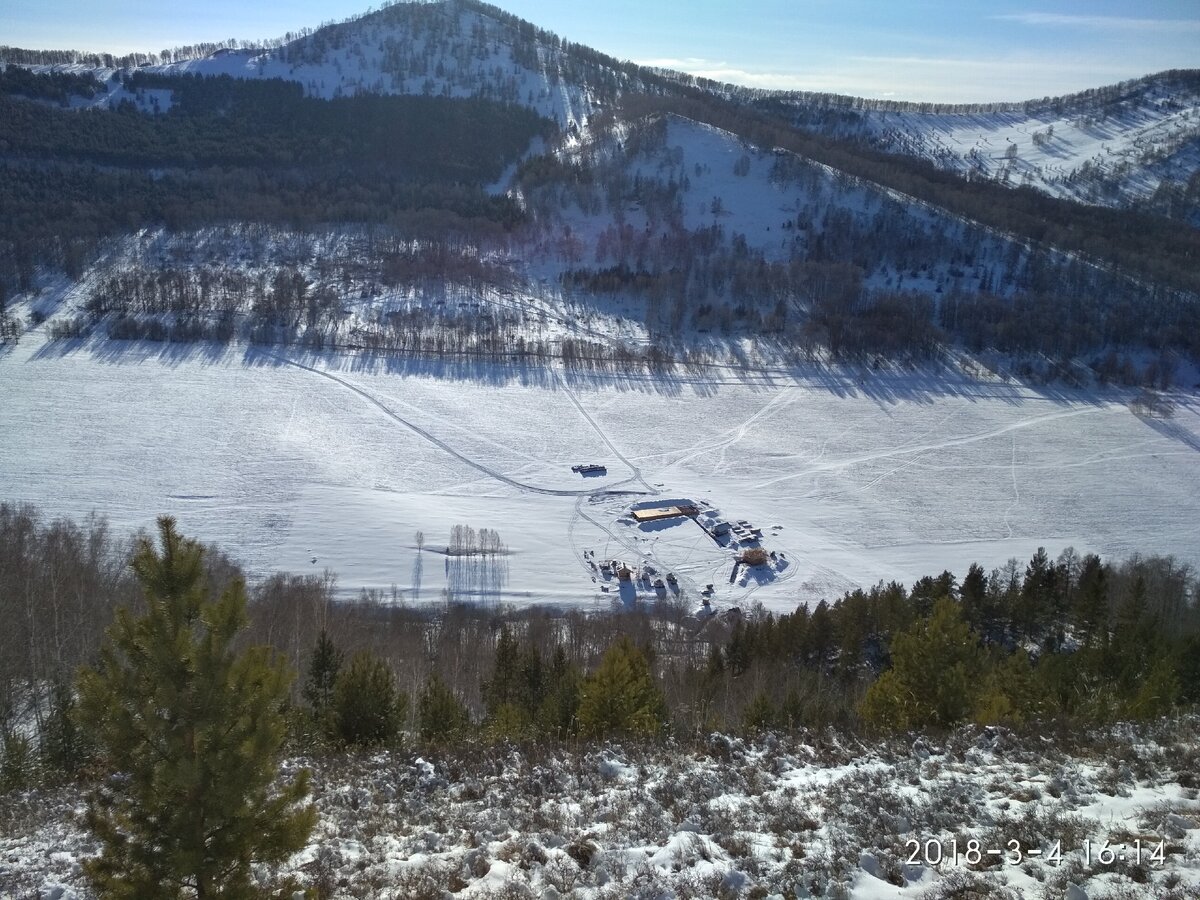 Общий вид на ферму с горы