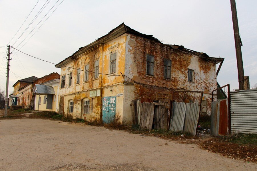Фото с сайта http://krimchel.ru/federalnye/11959-rossiyane-nazvali-bednejshie-goroda-strany