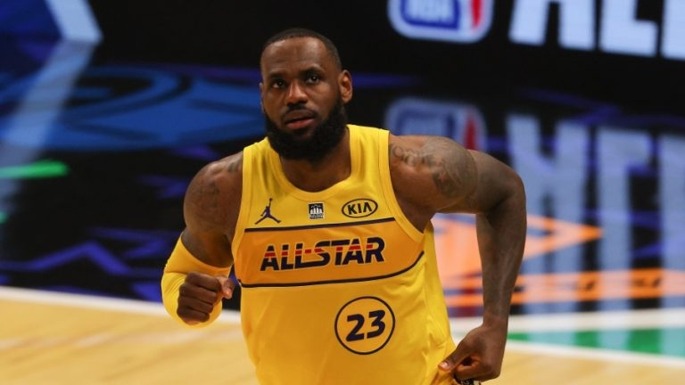 
Автор статьи: https://vk.com/nba__news