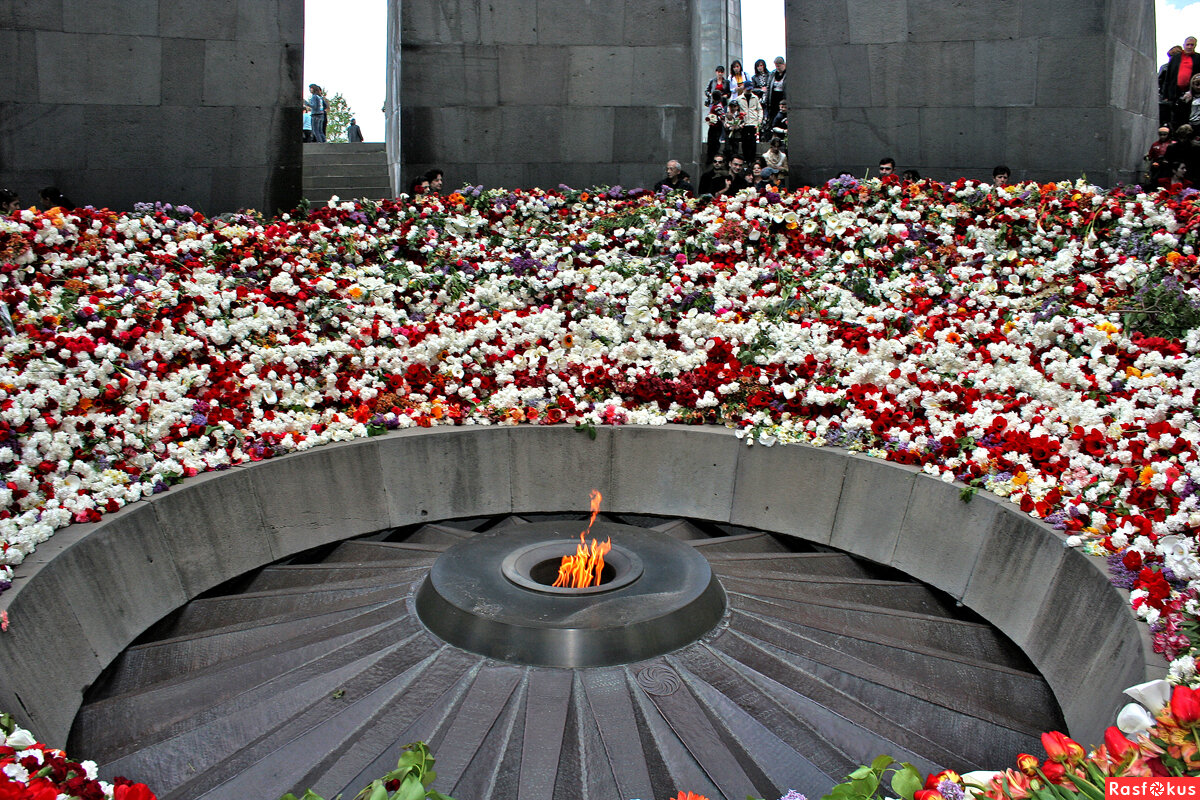 Мемориальный комплекс Цицернакаберд, Республика Армения