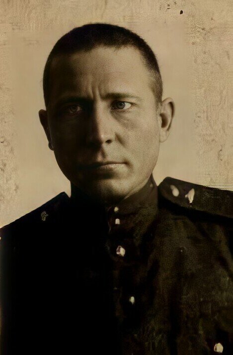 Командир танка Леонтьев Леонид Ефимович