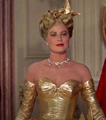 Грейс и ее платье из золотой парчи