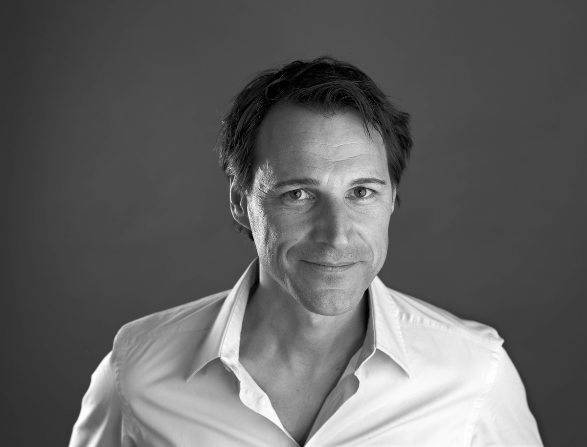 Рольф Добелли, из книги «Территория заблуждений»