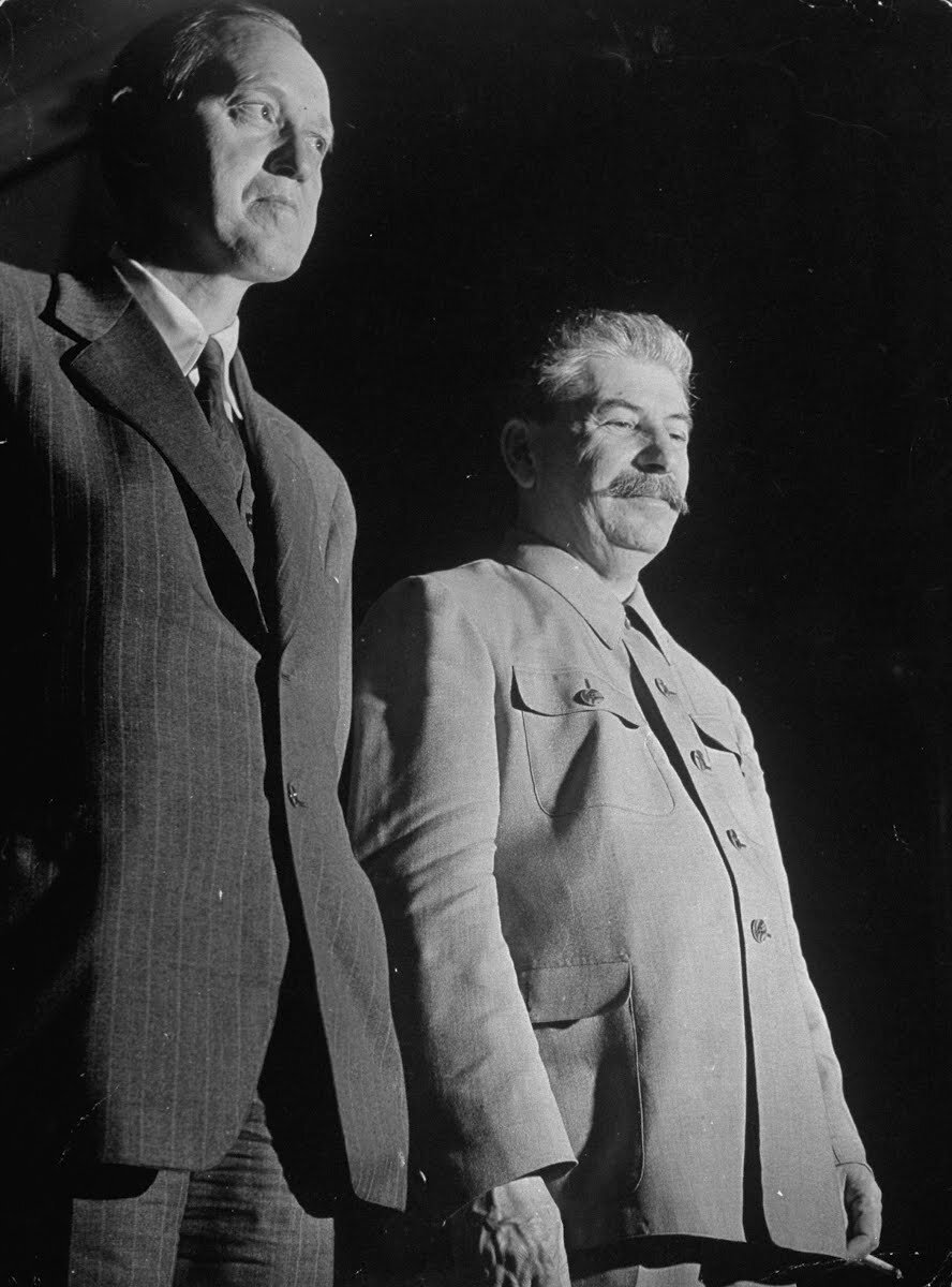 тов. Сталин и американский дипломат Гопкинс в Кремле, 25.07.1941