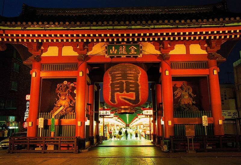 Ворота грома в Асакусе.