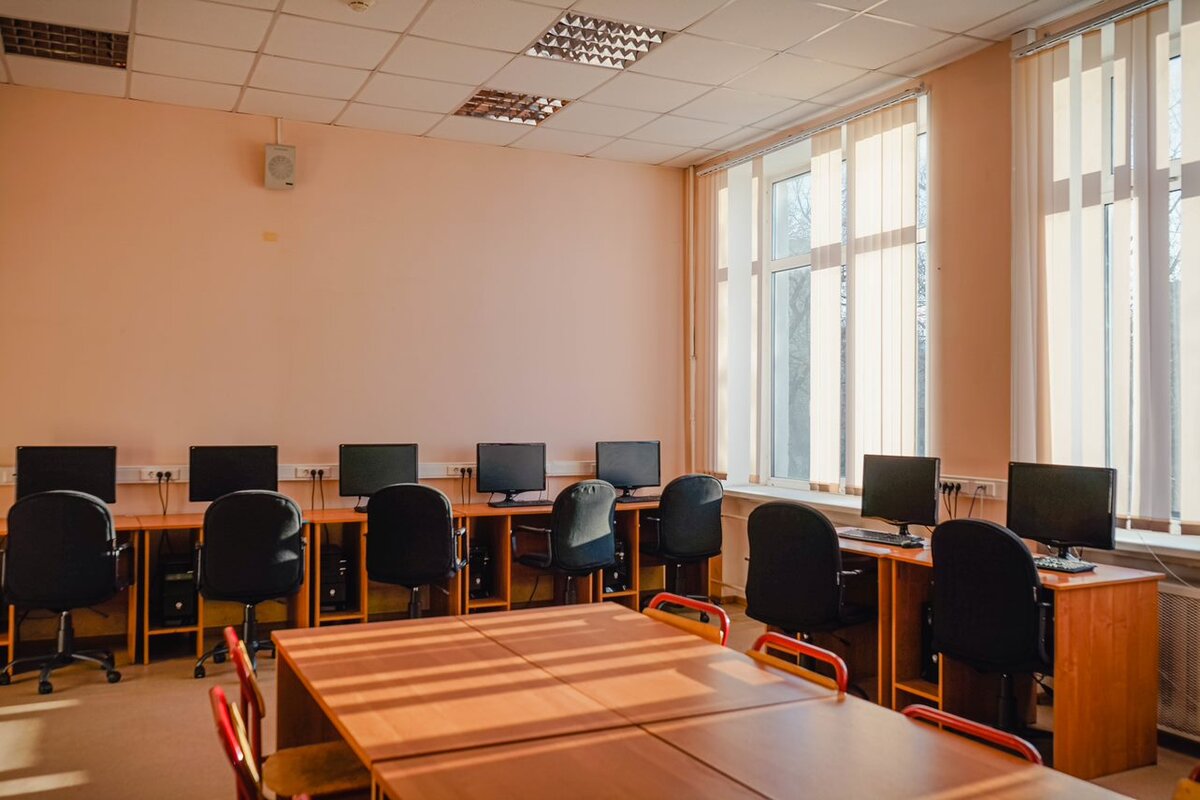 Колледжи программирования после 9 класса в москве. Класс в колледже. Дизайнер интерьера после 9 класса колледж